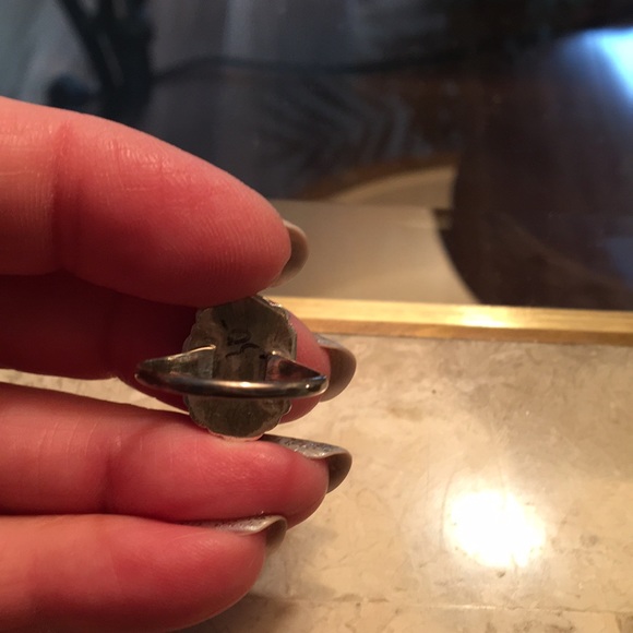 Ring - Picture 2 of 6